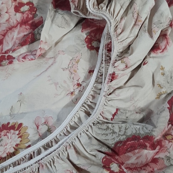 Waverly Garden Room Norfolk Rose Queen Sheet Set, Ruffled flat and fitted - Picture 2 of 3